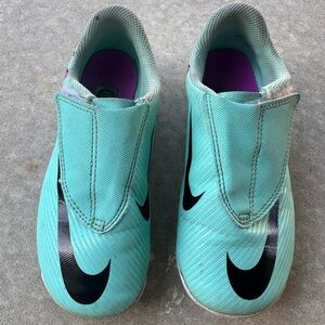 Little Kids' Nike Jr. Mercurial Vapor 15 Club Molded Soccer Cleats